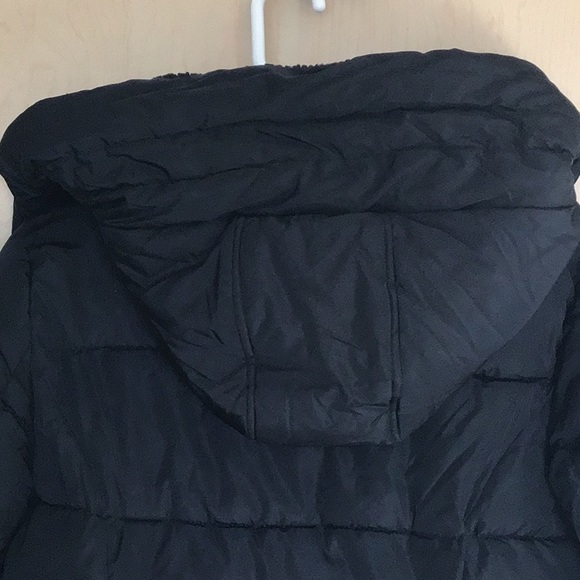 “New” Canada Weather Gear (Hooded Puffer) - Picture 6 of 16